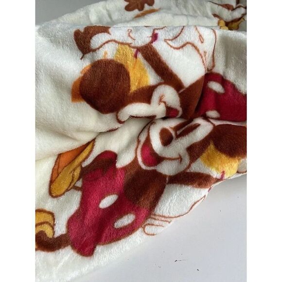 Disney Mickey Minnie Mouse Goofy Donald Throw Blanket 50"x70" Autumn Fall NEW - Picture 12 of 12